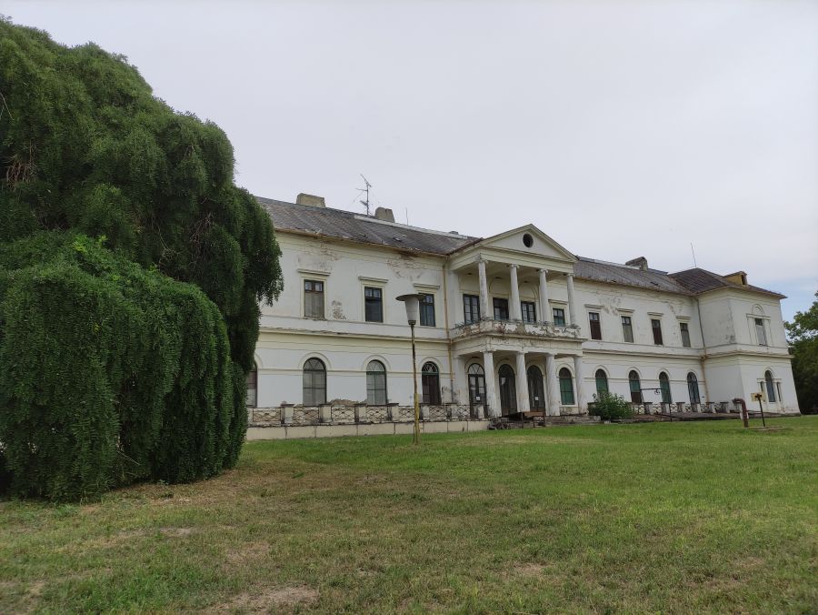 Erdődy-kastély (Doba)