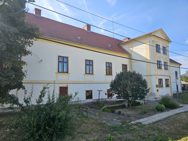 Erdődy-kastély - Táplánszentkereszt